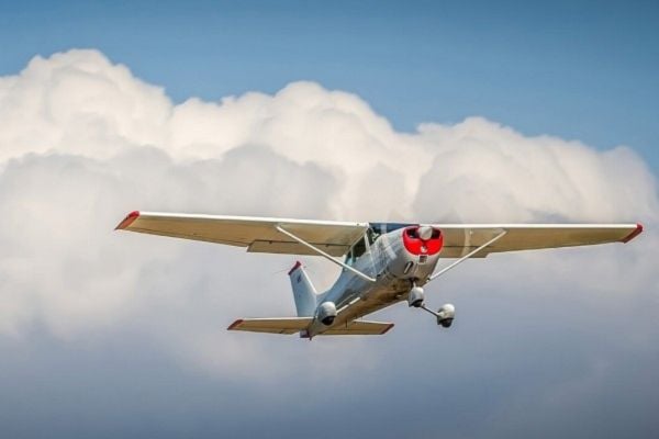 Can I Fly in an Ultralight Plane with No Experience of Flying?
