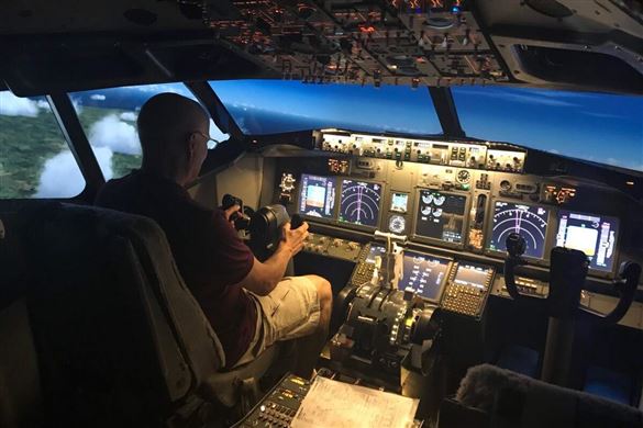 120 Minute 737 Flightdeck Simulator Session - Lincolnshire