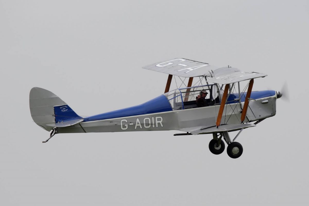 15 Minute Biplane Flight for Two in Kent Experience from Flydays.co.uk