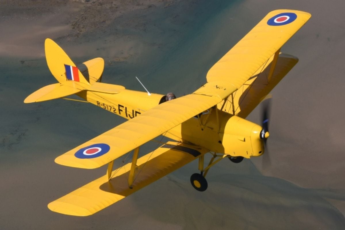 15 Minute Tiger Moth Flight Experience from Flydays.co.uk