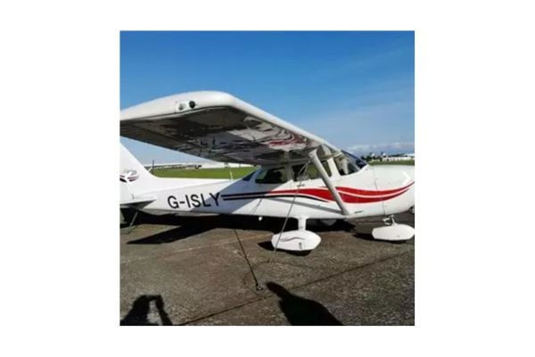 2 Seater 60 Minute Flight Experience from flydays.co.uk