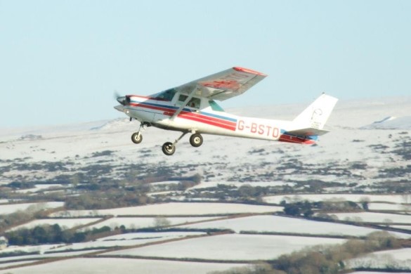 30 Minute 4 Seater Flying Lesson - Newquay