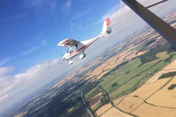 30 Minute Microlight Flying Lesson - Oxfordshire 