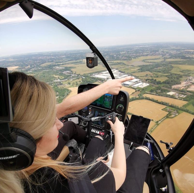 30 Minute Helicopter Lesson - Nationwide Venues Experience from Flydays.co.uk