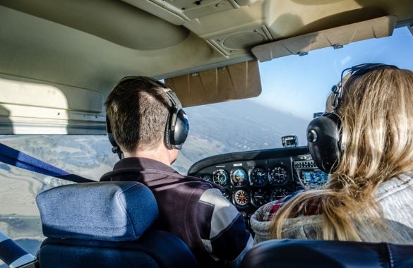 30 Minute Four Seater Flying Lesson - Exeter