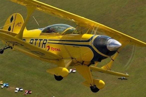 30 Minute Pitts Special Aerobatics - Berkshire