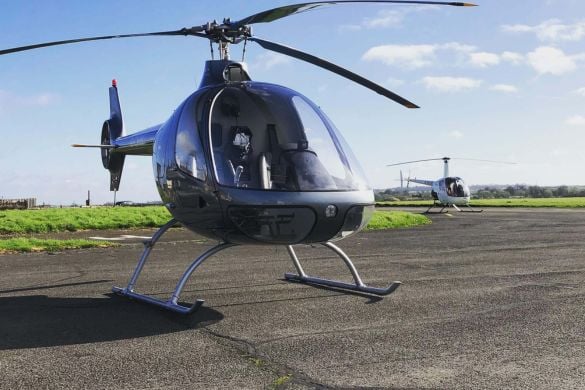 30 Minute R22 Helicopter Flying Lesson - Nottingham Airport