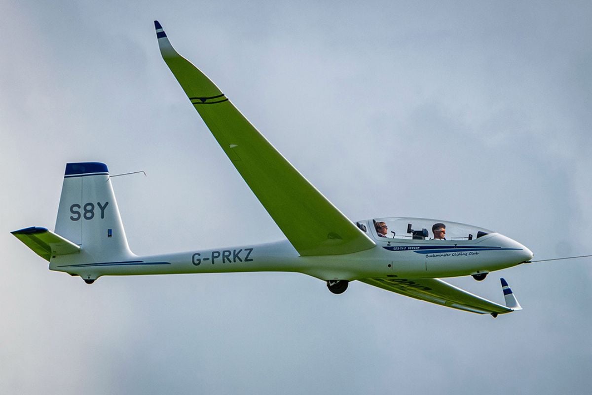 3000ft Aerotow Gliding in Lincolnshire