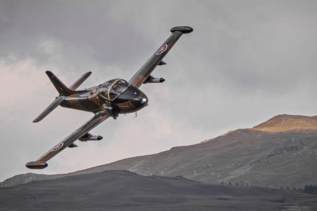 35 Minute Maximum G Fly a Fighter Jet Experience