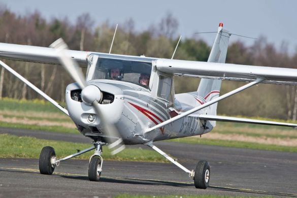 4 Seater 30 Minute Flying Lesson - Perth