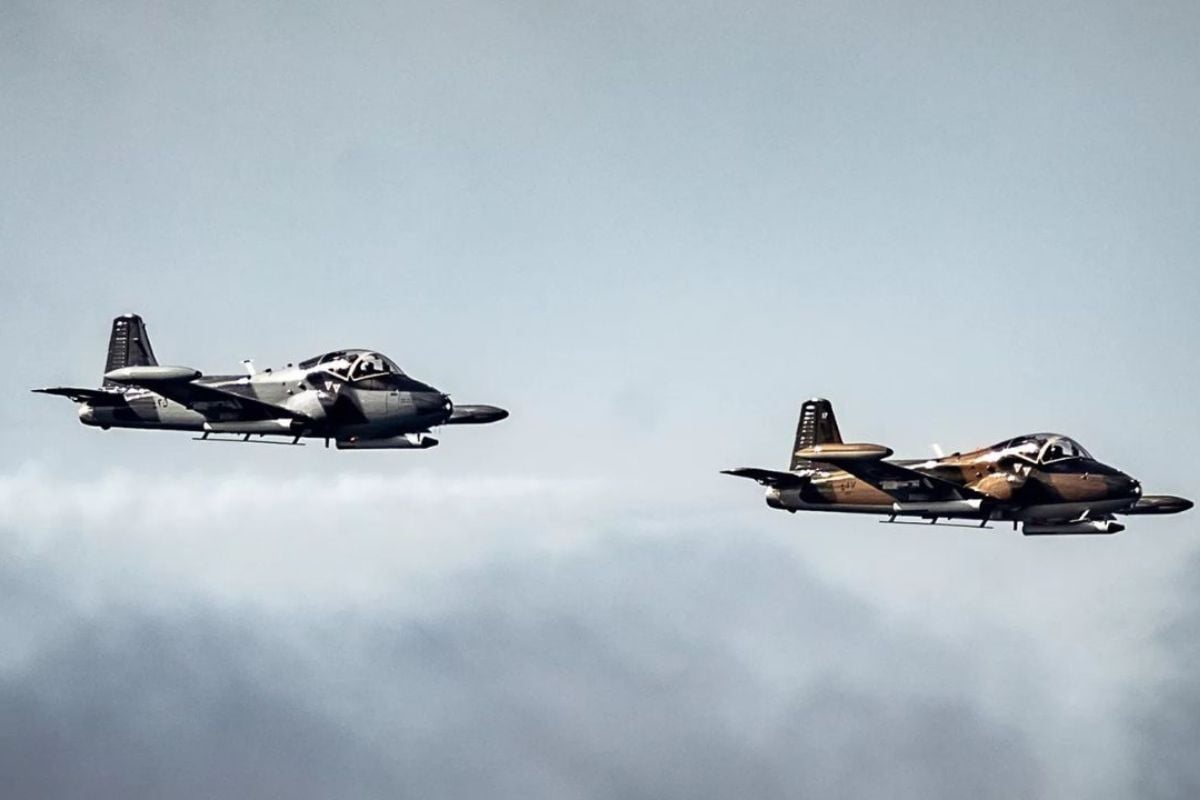 40 Minute High Speed Tour Fly a Fighter Jet Experience