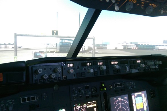 45 Minute 737 Flight Simulator Session - Glasgow