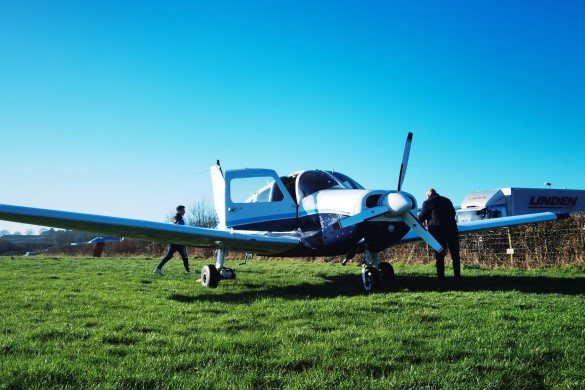 60 Minute 4-Seater Flying Lesson - Wiltshire 