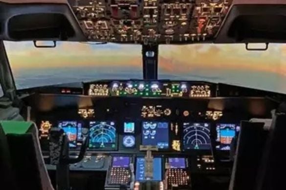 60 Minute 737 Flight Simulator Session - Hampshire