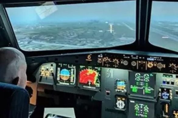 60 Minute Full Motion Airbus Simulator Session - Manchester