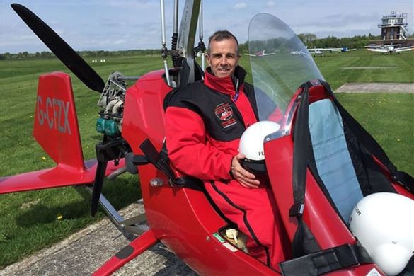 60 Minute Gyrocopter Trial Lesson (Closed Cockpit) - Manchester