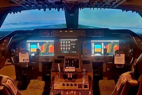 90 Minute Boeing 747 Simulator Session Experience from Flydays.co.uk