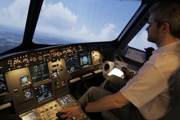 30 Minute Boeing 737 Simulator Session - Chester