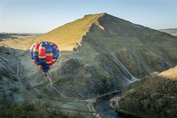 Exclusive Romantic Ballooning for Two Driving Experience 1