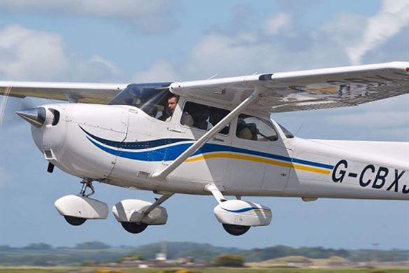 40 Minute Trial Flying Lesson In North Wales