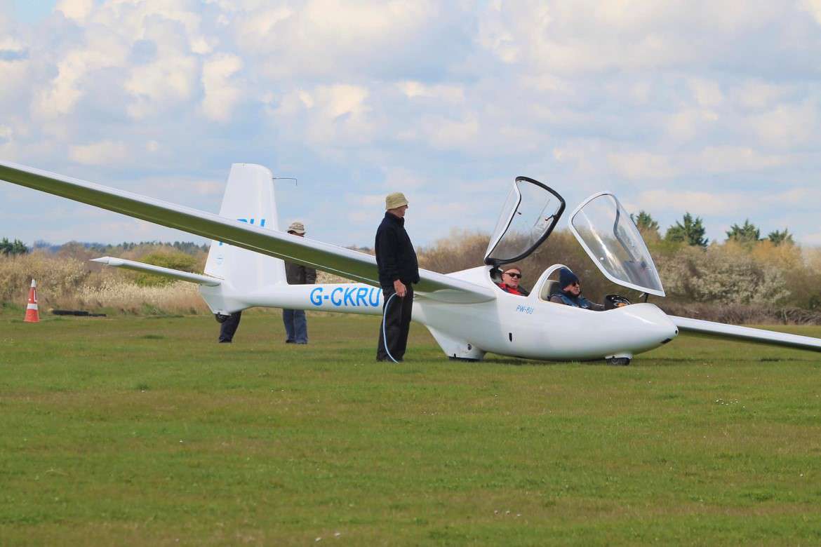 Gold Essex Gliding Flight Driving Experience 1