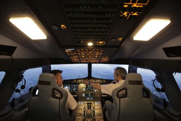 One Hour Airbus A320 Simulator Session - Fareham