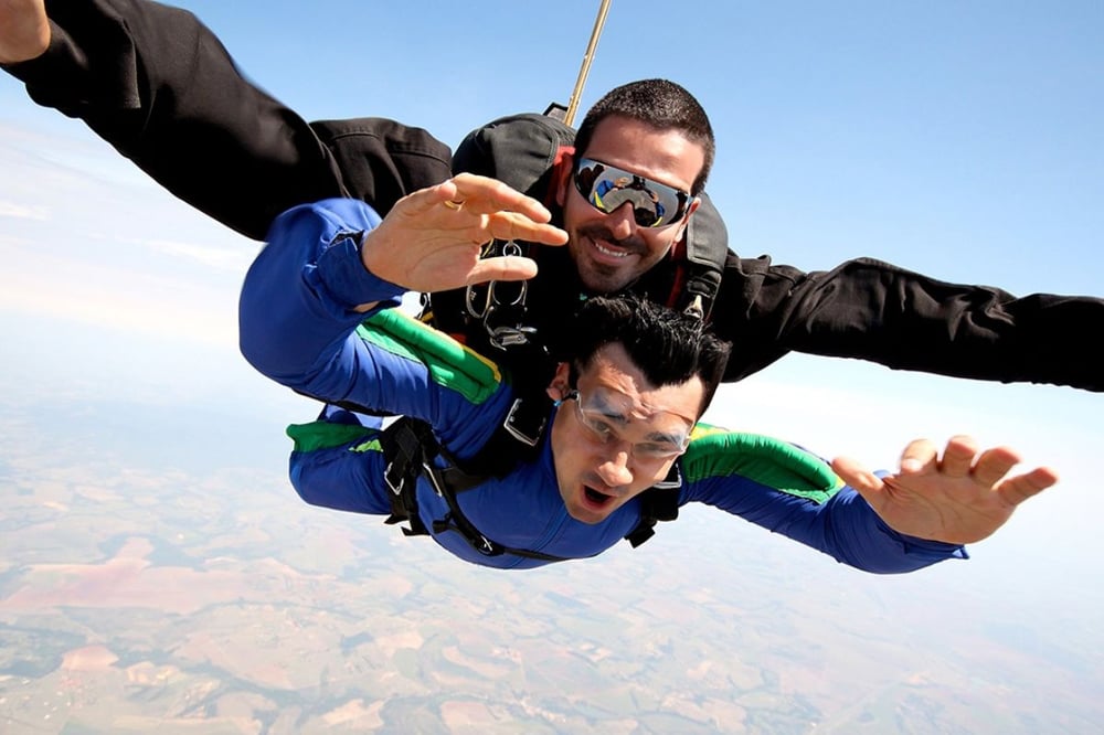15000ft Tandem Skydiving Jump in Cambridgeshire
