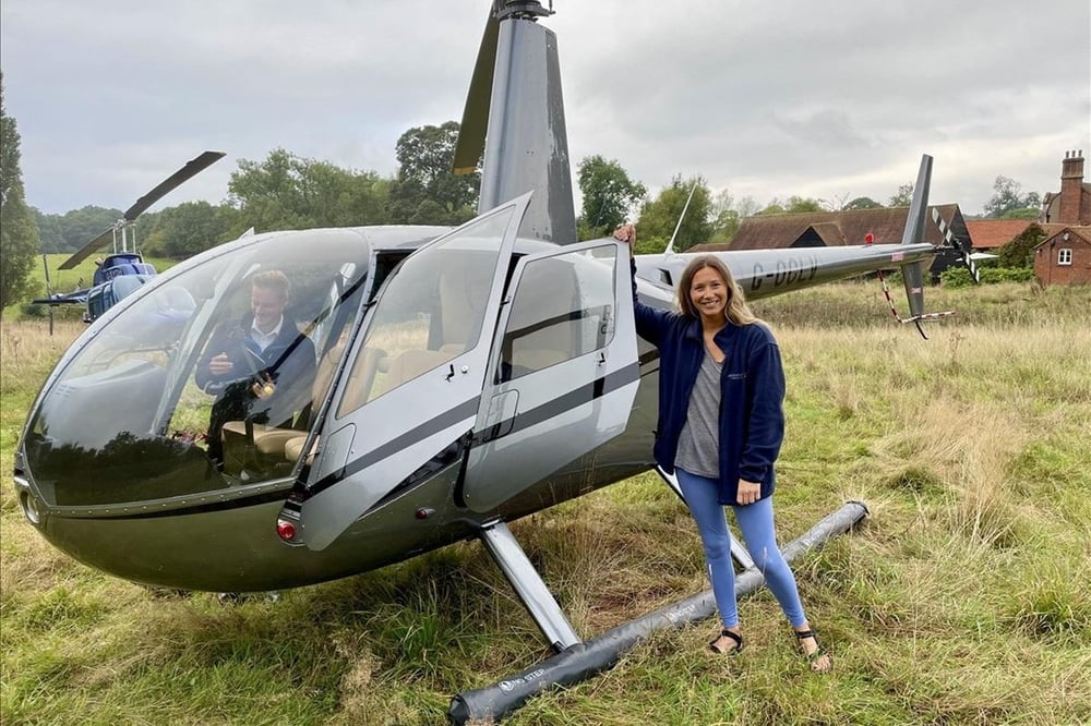 20 Min Helicopter Flying Lesson 4 Seater For One