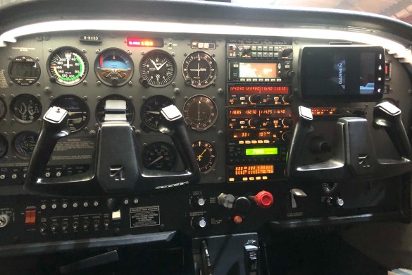 4 Seater 45 Minute Flying Lesson - Warwickshire