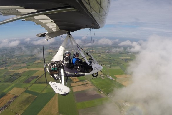 60 Minute Microlight Trial Flying Lesson in Manchester