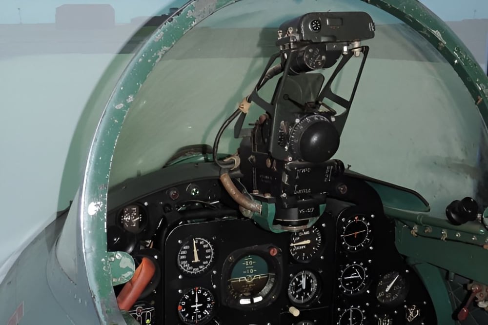 30 Minute Fighter Pilot Simulator Experience in Cheshire