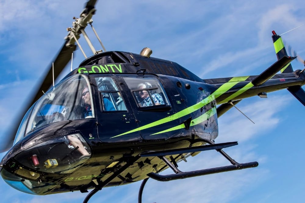 Glimpse Of London Helicopter Tour With Bubbly For One