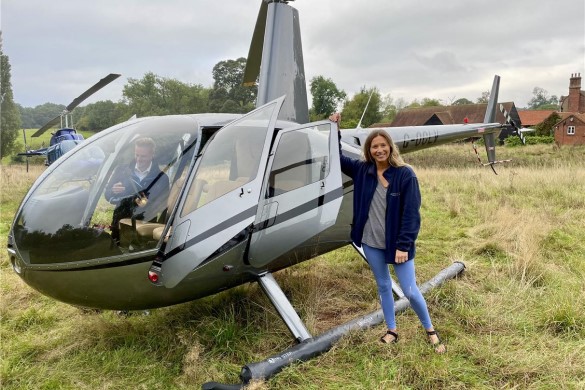 20 Minute Helicopter Flying Lesson in Manchester 