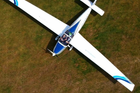 Mile High Motorgliding Lesson in Devon
