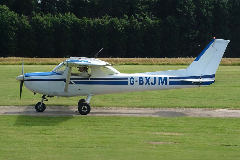 Two Seater 30 Minute Flying Lessons near Inverness